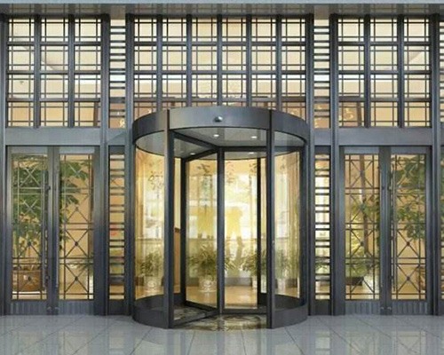 玻璃旋轉(zhuǎn)門